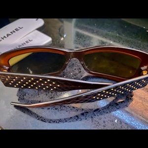 Vintage Chanel sunglasses *WITH THE CASE AND BOX*
